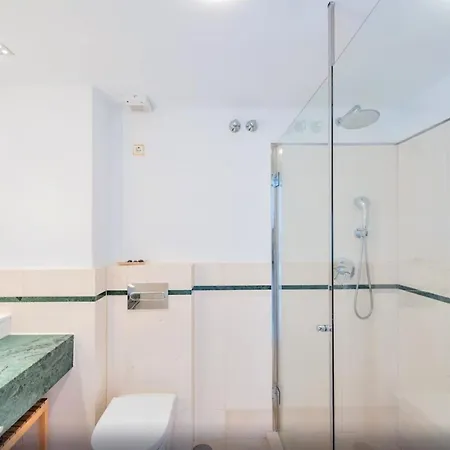 Apartment Penthouse Center Atico En Primera Linea De Playa